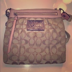 Coach crossbody zipper bag with adjustable strap